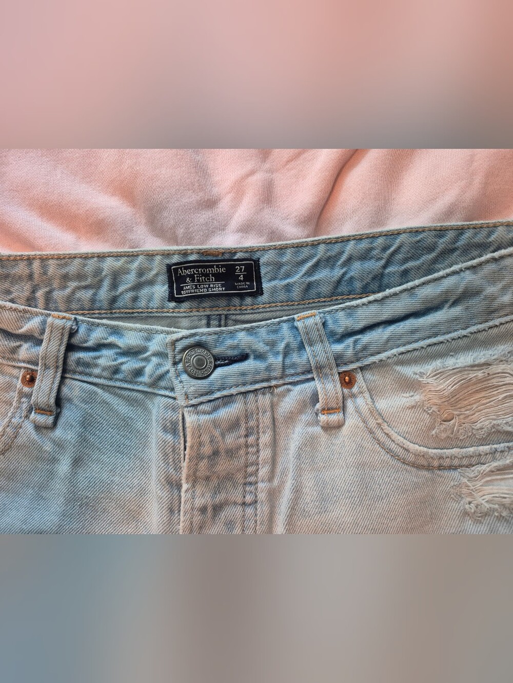 A&F 2000s Low Rise Shorts - Picture 3 of 6